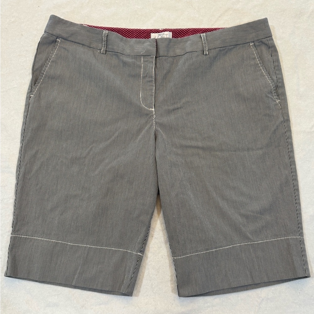 Women's Ann Taylor Loft Navy Pinstripes Casual Stretch Bermuda Shorts